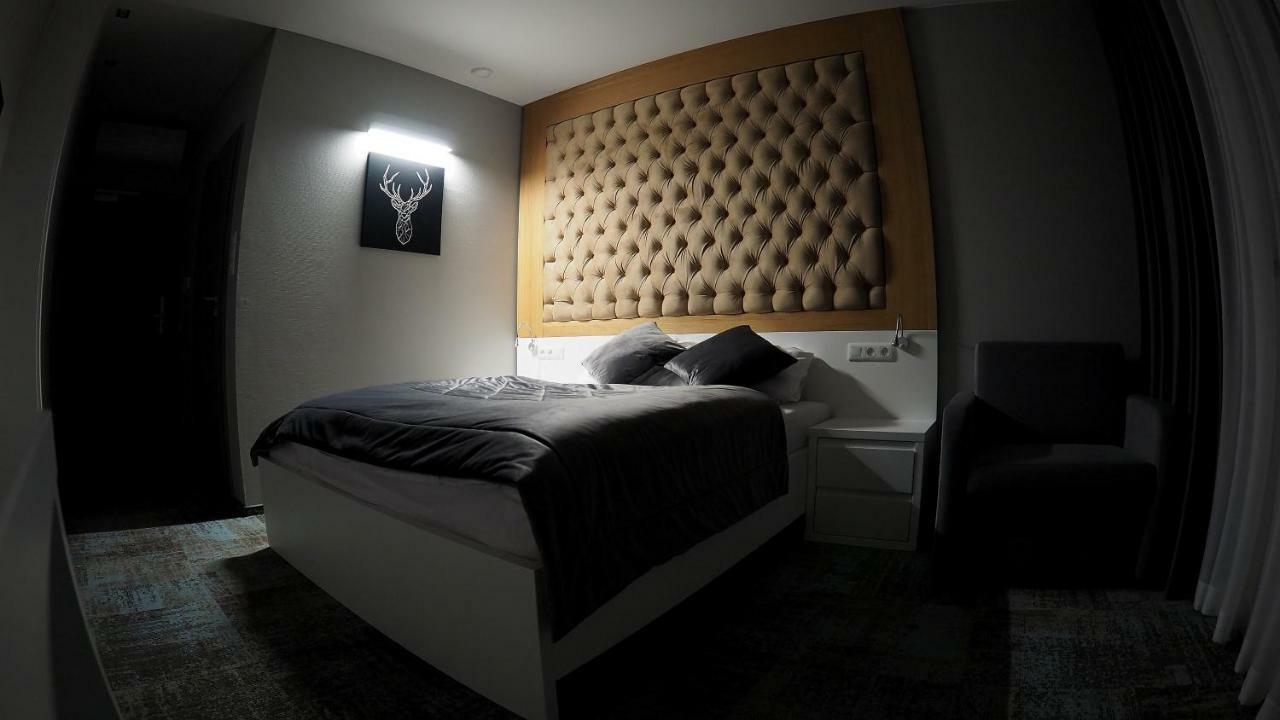 Hotel Sjesta Nowa Sol Bagian luar foto
