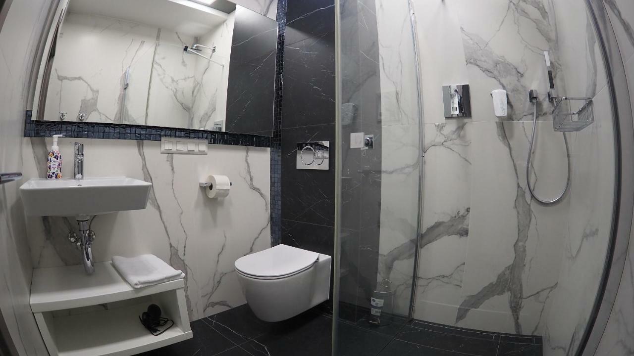 Hotel Sjesta Nowa Sol Bagian luar foto